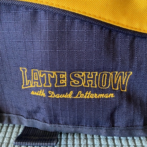 LATE SHOW with David Letterman 2500 Show Large Navy Blue & Yellow Messenger Bag - Picture 2 of 13